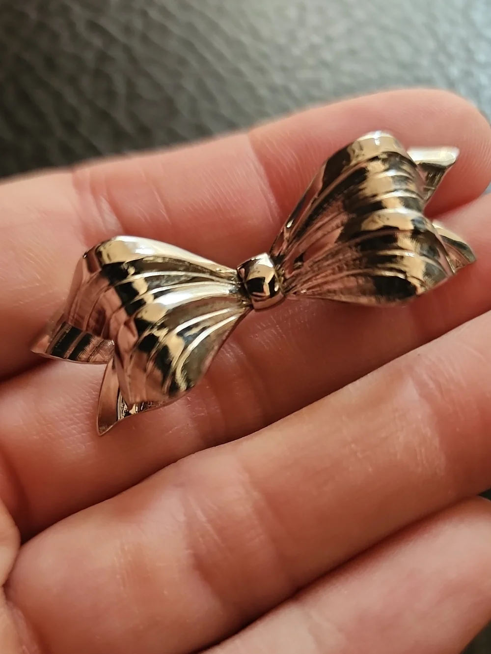 VTG Silver Bow Brooch Pin - Elegant Women Jewelry
